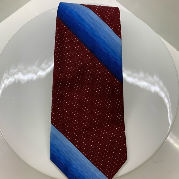 Vintage Christian Dior tie in burgundy and blues - Picture 3 of 5